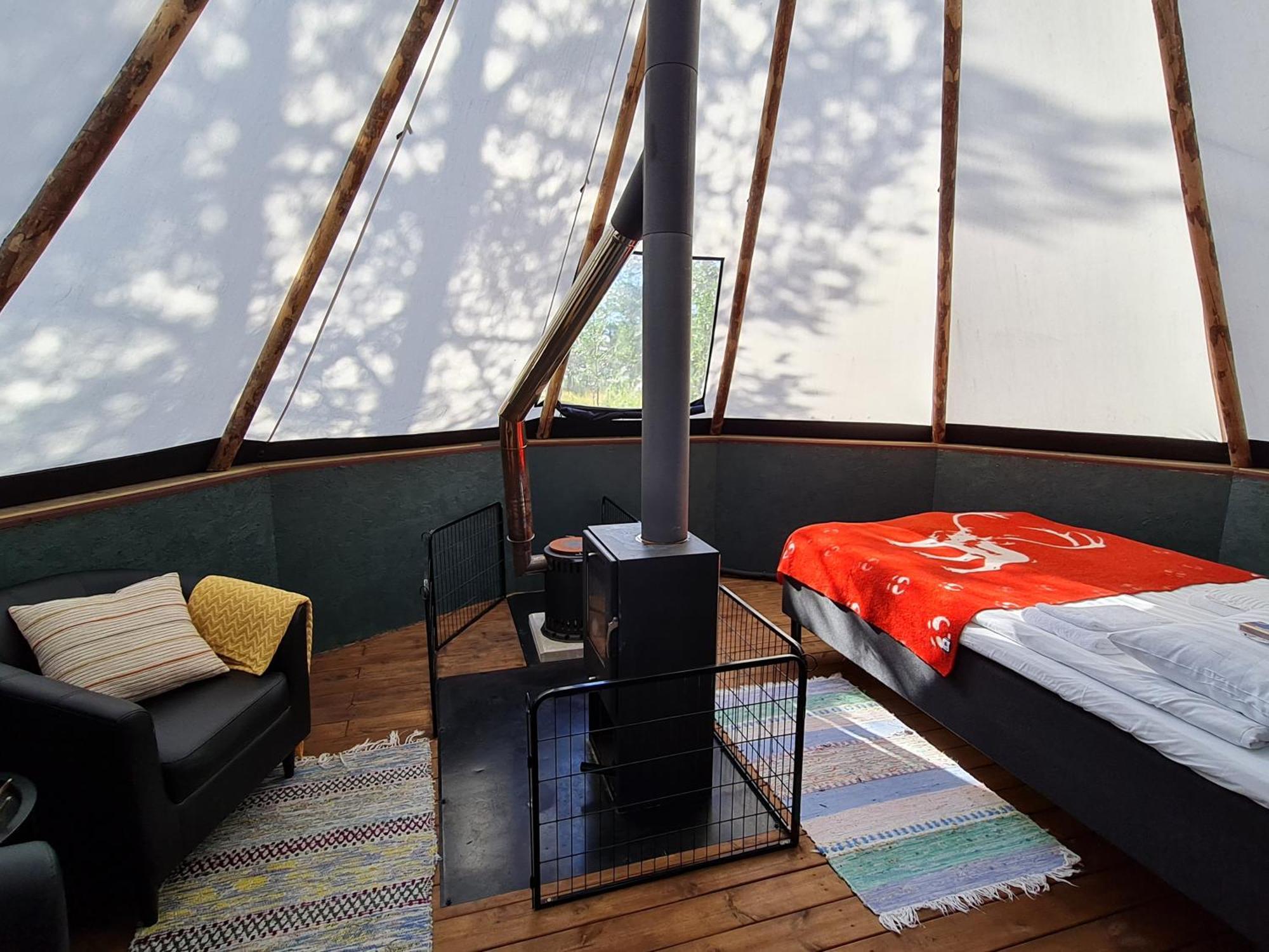 Reindeer Lodge Юккасъярви Экстерьер фото