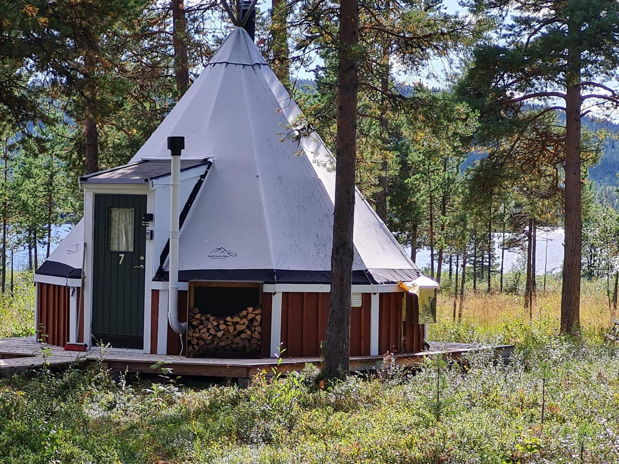 Reindeer Lodge Юккасъярви Экстерьер фото